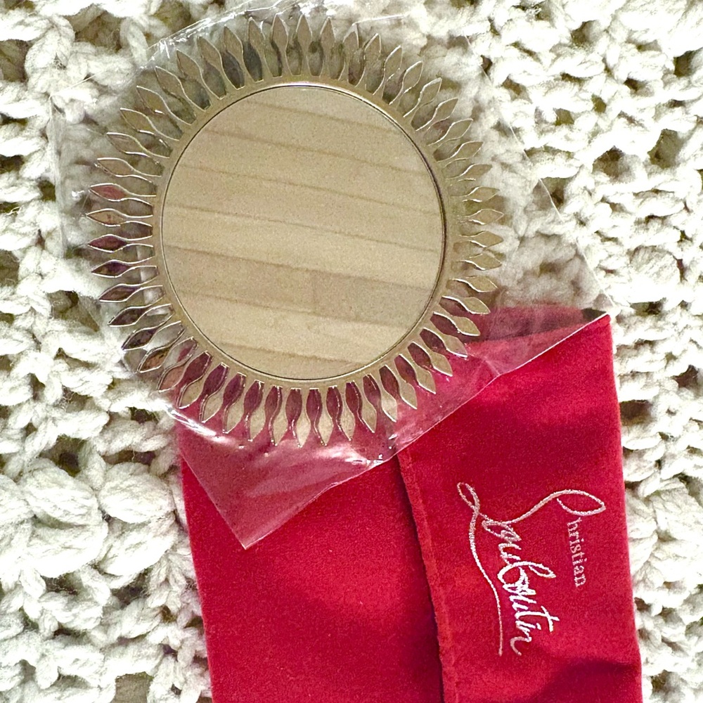 New Original Wrap Christian Louboutin Silver Sundial Sunburst Compact Mirror